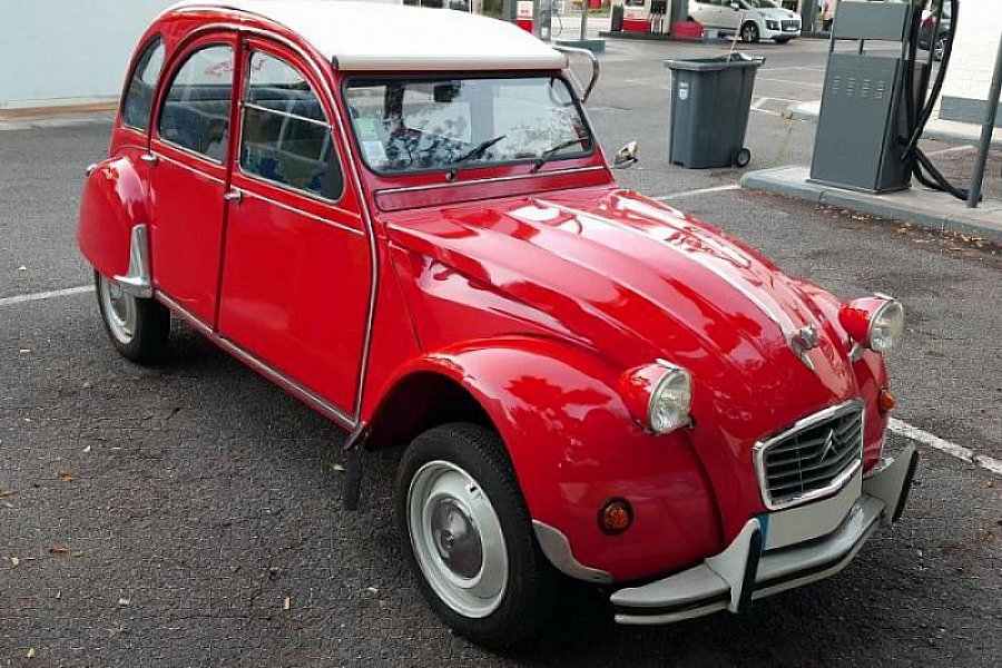 CITROEN 2 CV 6 SPECIAL Berline Rouge Occasion 8 000 53 700 Km