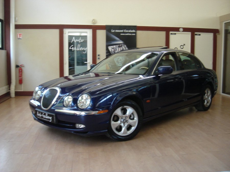 JAGUAR S TYPE 3 0 V6 CLASSIC berline Bleu foncé occasion 6 900