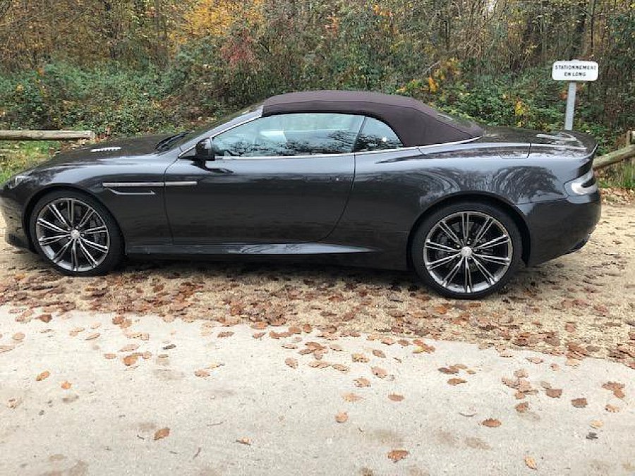 ASTON MARTIN DB9 Volante 517 ch cabriolet Gris occasion - 130 000