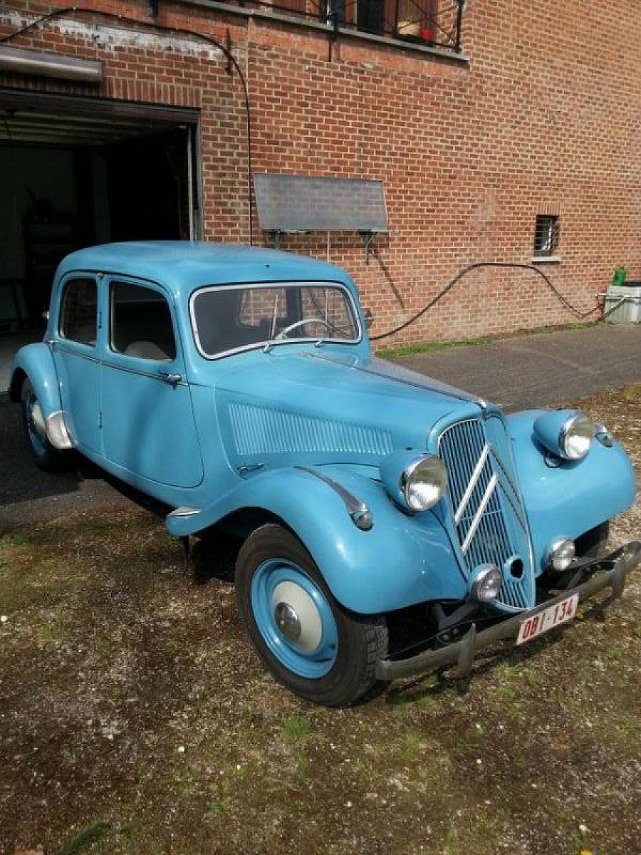 CITROEN TRACTION 11  berline Bleu occasion  17 500  24 