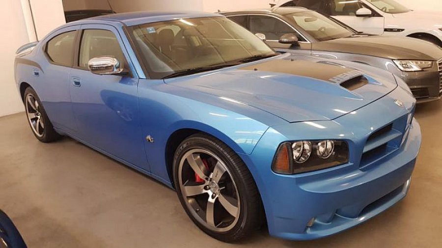 Dodge charger vi