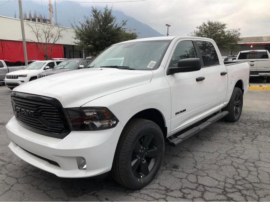 Dodge ram v