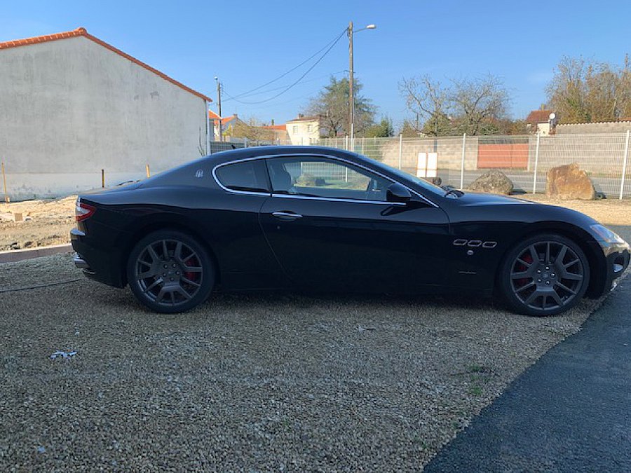 MASERATI GRANTURISMO 4.2L V8 405ch Auto coupé Noir