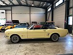 FORD MUSTANG I (1964 - 1973) 4.7L V8 (289 ci) cabriolet Jaune clair occasion - 49 900 €, 81 251 km