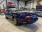 JAGUAR XK8 4.0i V8 294ch (X100) cabriolet Bleu occasion - 21 000 €, 159 939 km