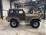 JEEP CJ5 5.0 V8 4x4 Marron occasion - 27 000 €, 134 911 km