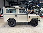 LAND ROVER DEFENDER Serie 3 90 SAHARA 7 places 4x4 Beige occasion - 29 900 €, 70 925 km